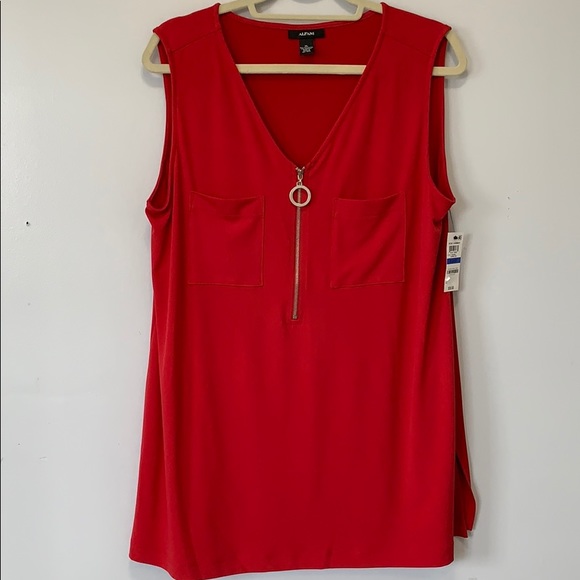 Tops - 🔥ALFANI zip detail tank. Brand New🔥